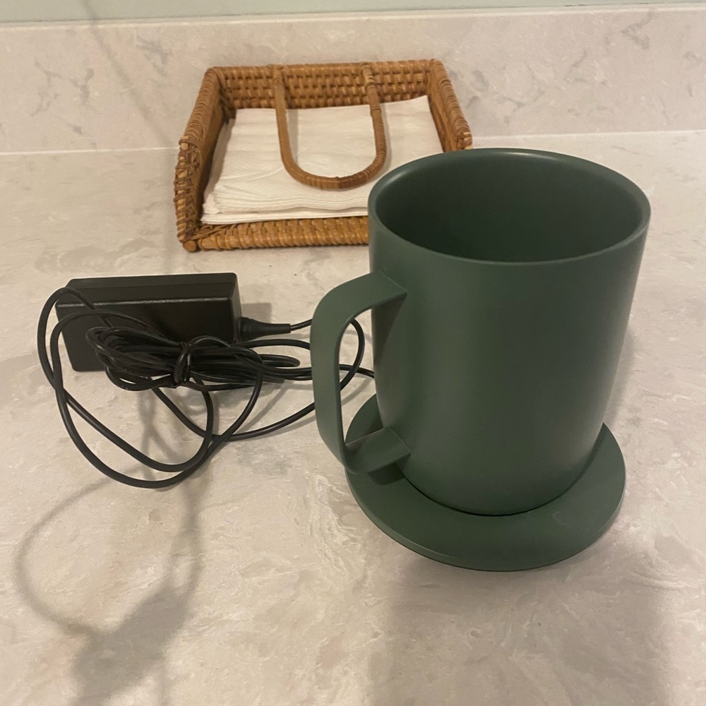 Ember mug with charger